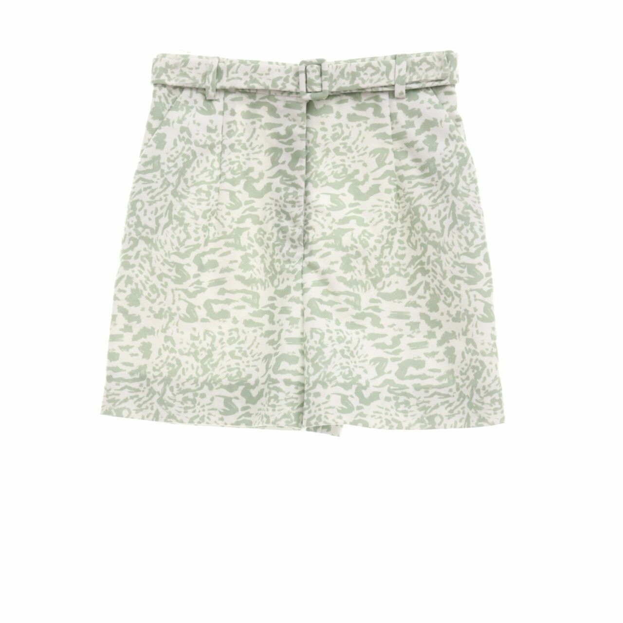 Claude White & Mint Pattern Short Pants	