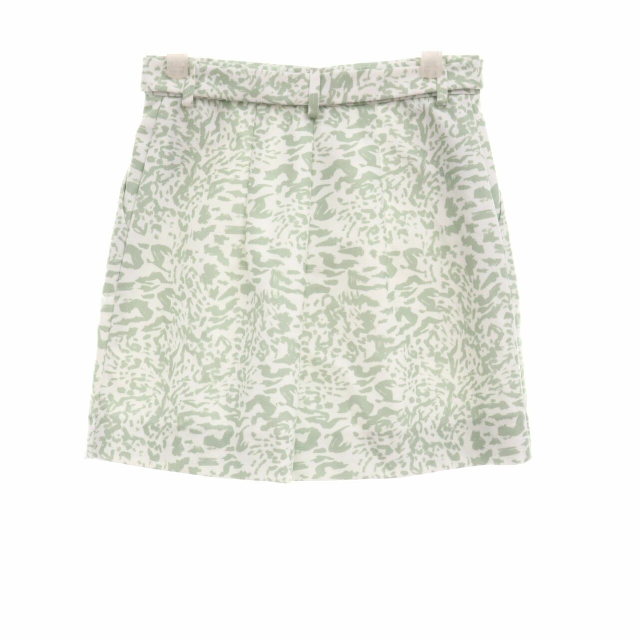 Claude White & Mint Pattern Short Pants	