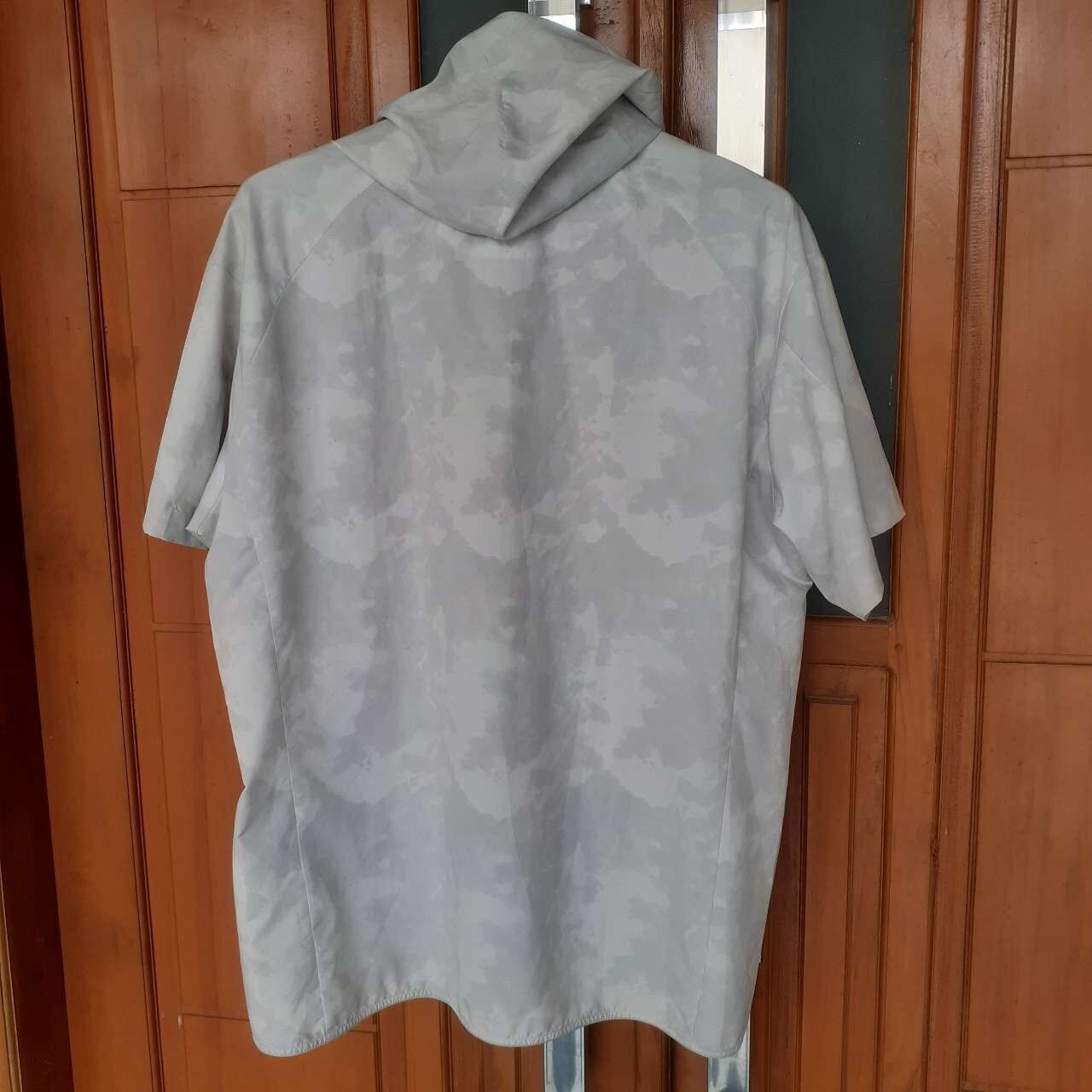 UNIQLO Grey  Short Sleeve Jacket