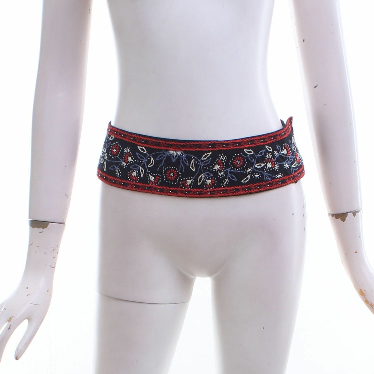 Minimal Multicolor Beaded Belt