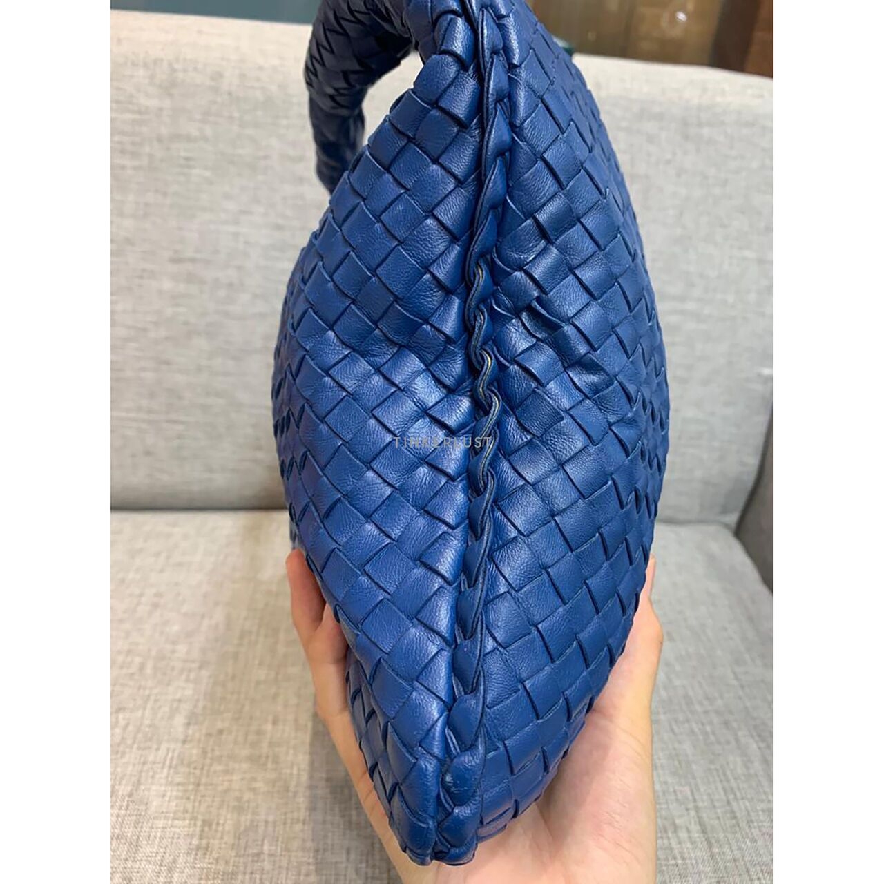 Bottega Veneta Hobo Medium Intrecciato Blue Shoulder Bag