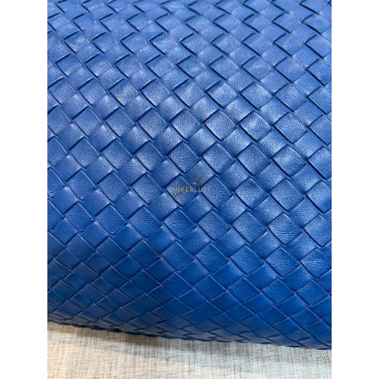 Bottega Veneta Hobo Medium Intrecciato Blue Shoulder Bag