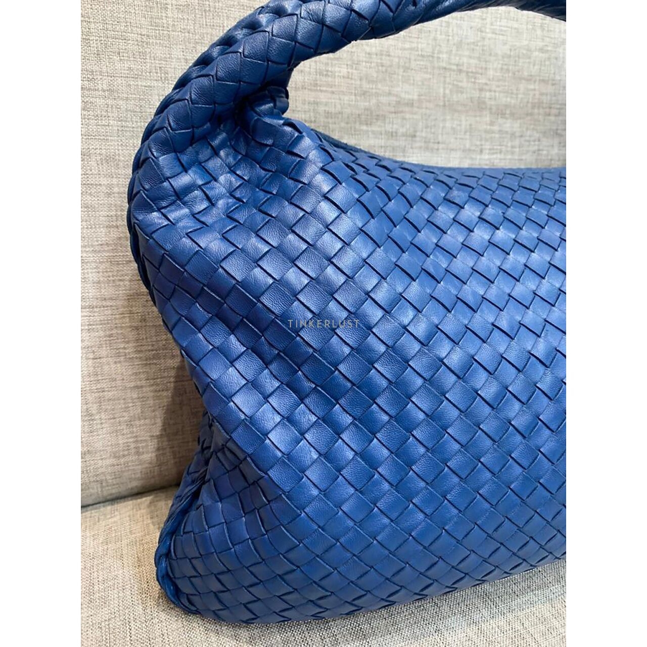 Bottega Veneta Hobo Medium Intrecciato Blue Shoulder Bag