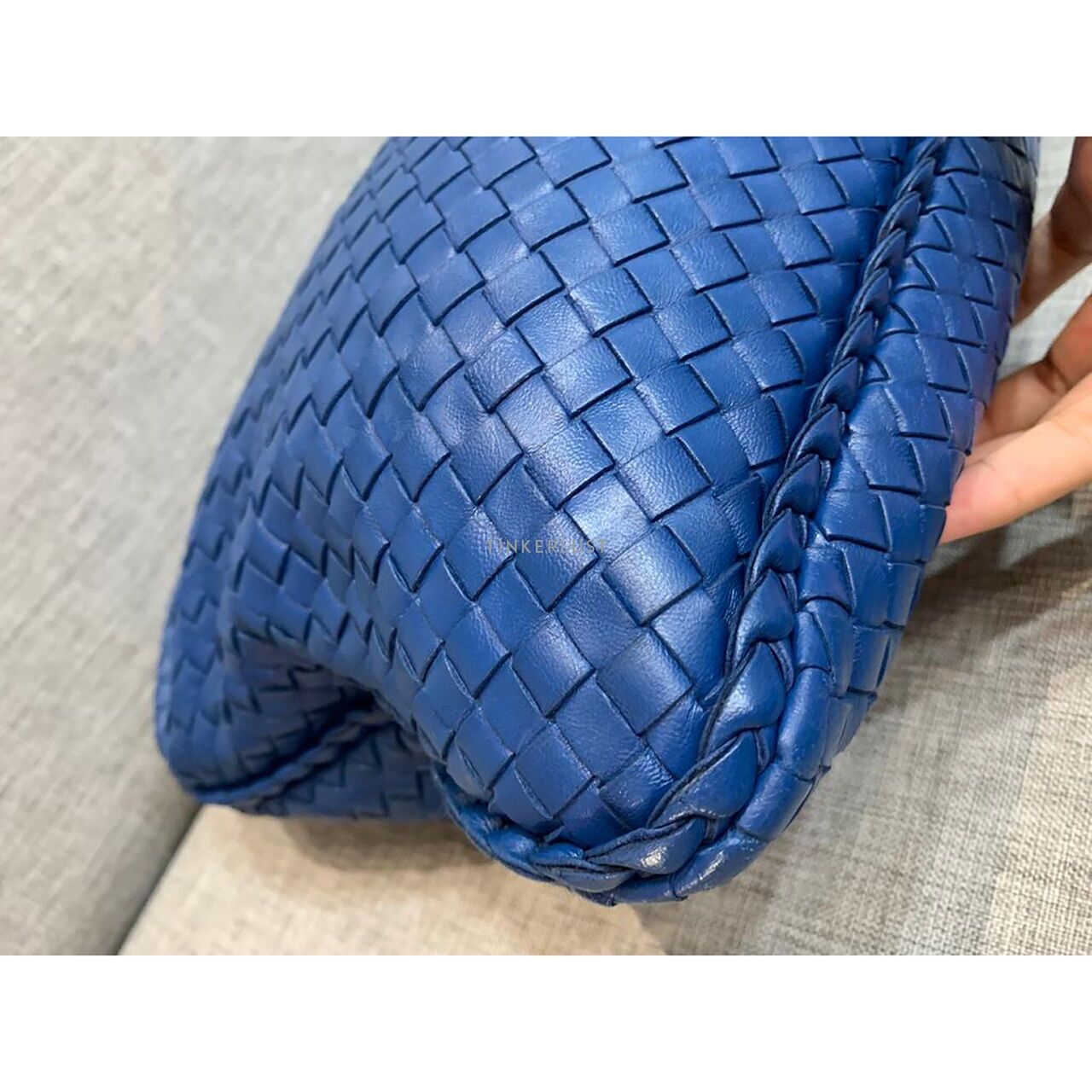 Bottega Veneta Hobo Medium Intrecciato Blue Shoulder Bag