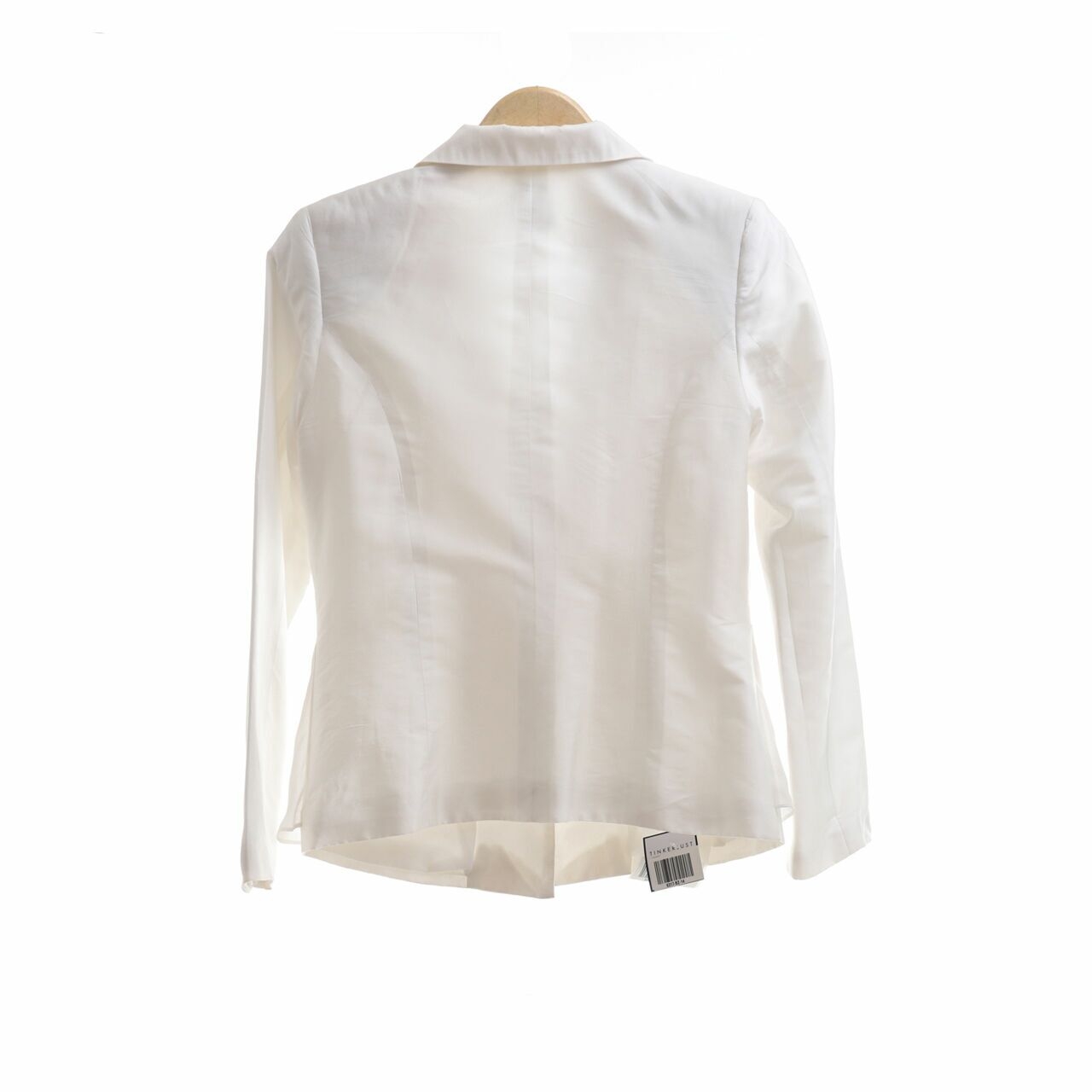 Itang Yunasz White Blazer