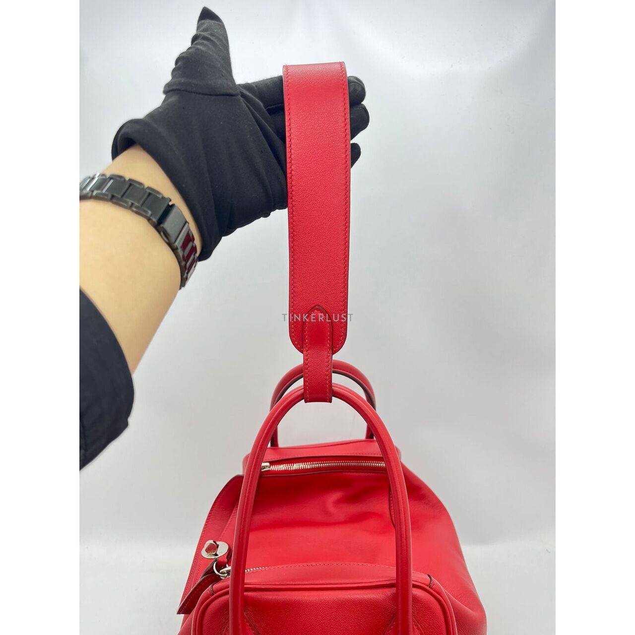 Hermes Lindy 34 Swift Red PHW #P Shoulder Bag