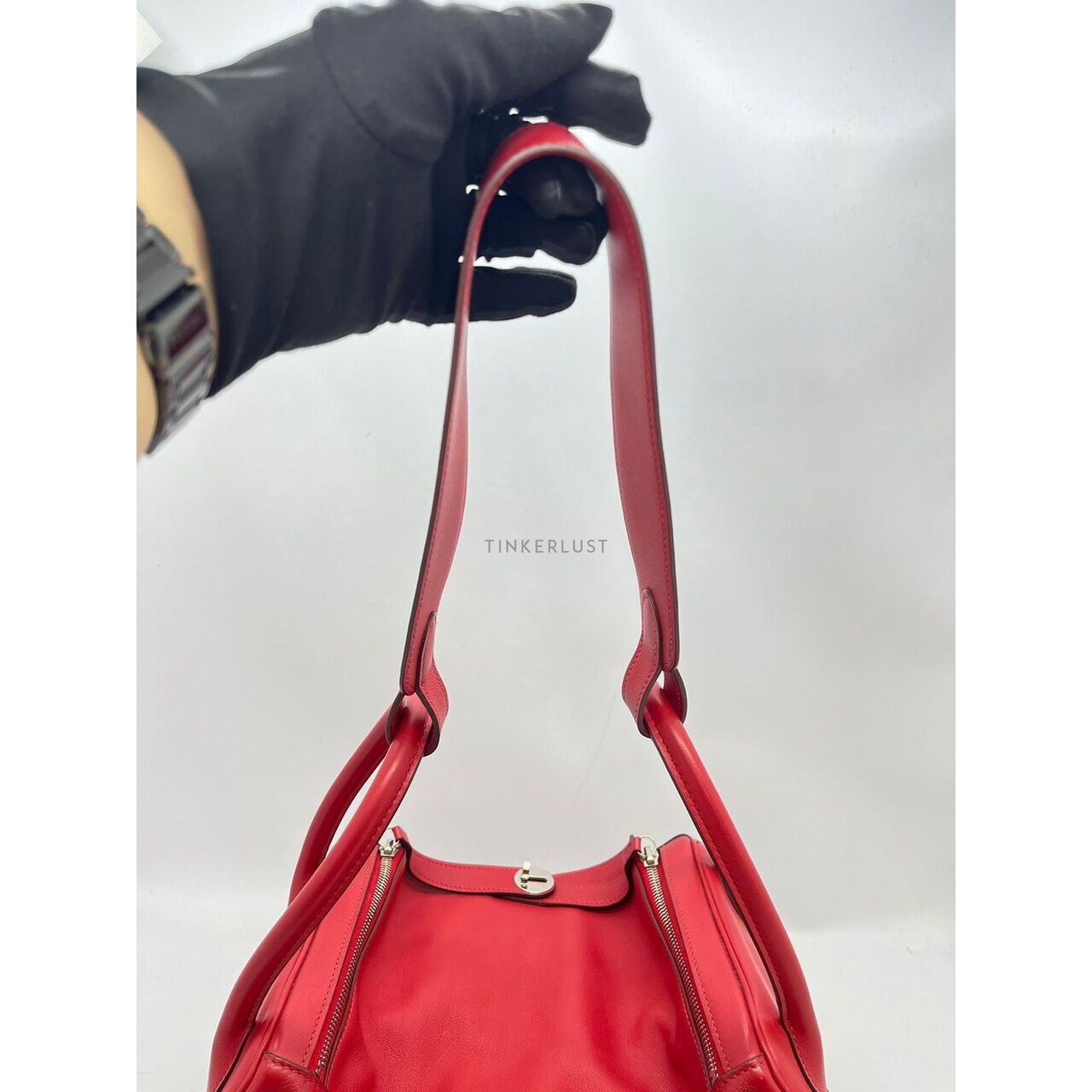 Hermes Lindy 34 Swift Red PHW #P Shoulder Bag