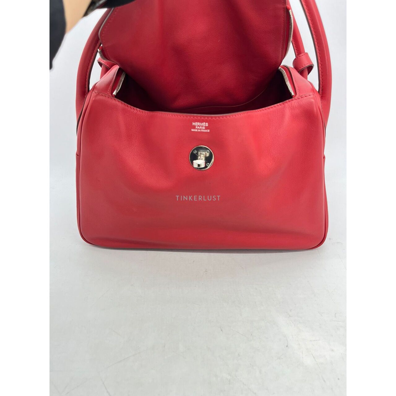 Hermes Lindy 34 Swift Red PHW #P Shoulder Bag