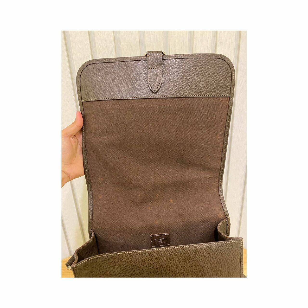 Louis Vuitton Taiga Messenger Bag in Brown SHW 2011 Sling Bag