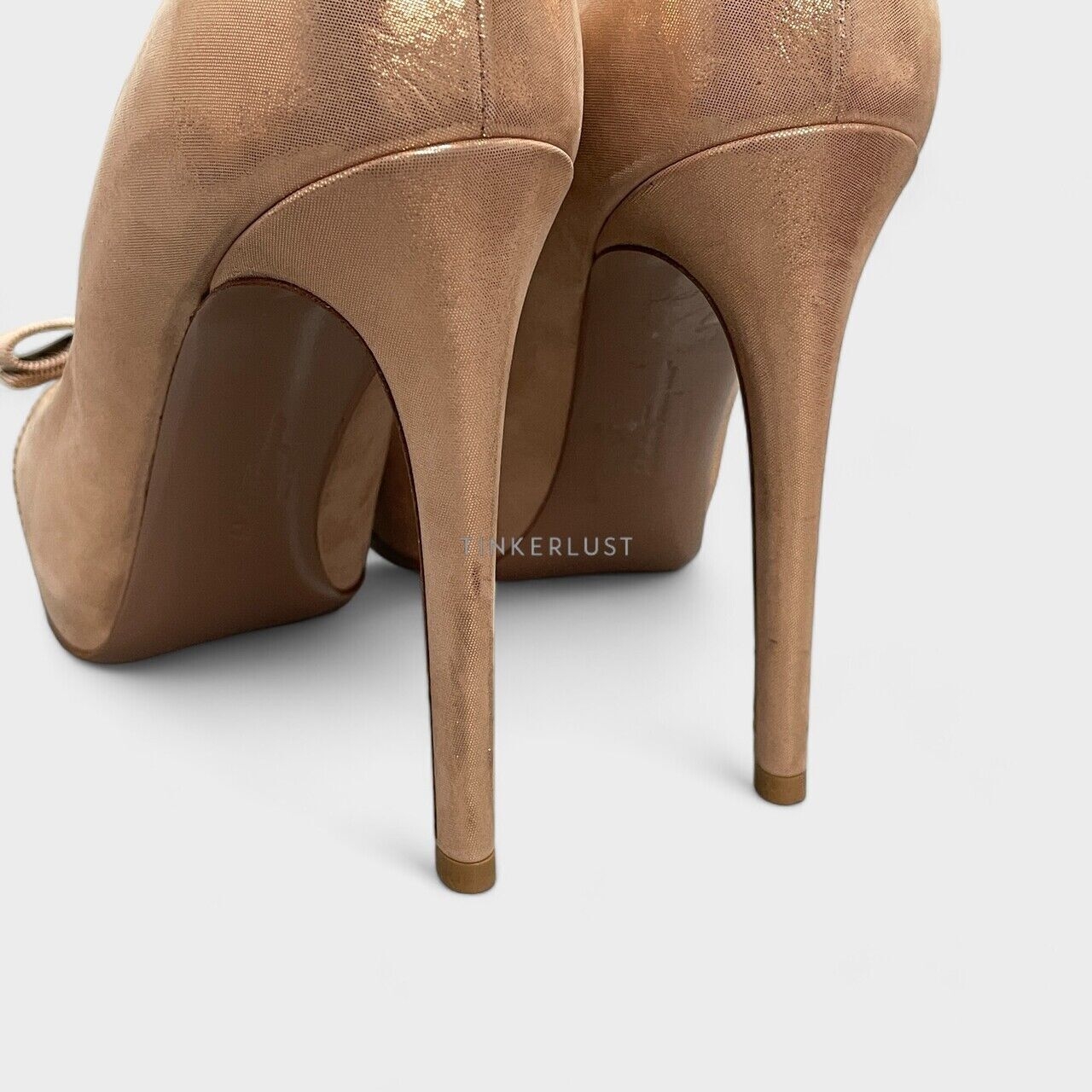 Salvatore Ferragamo Rilly Rose Gold Heels