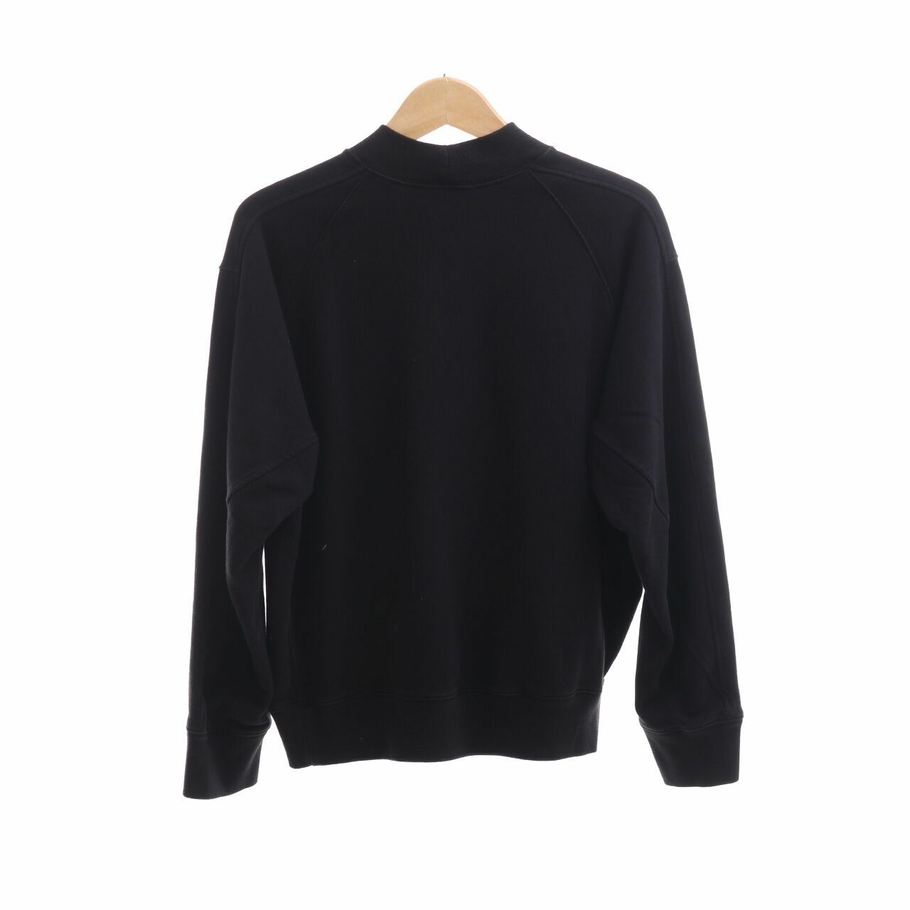 UNIQLO Black Sweater