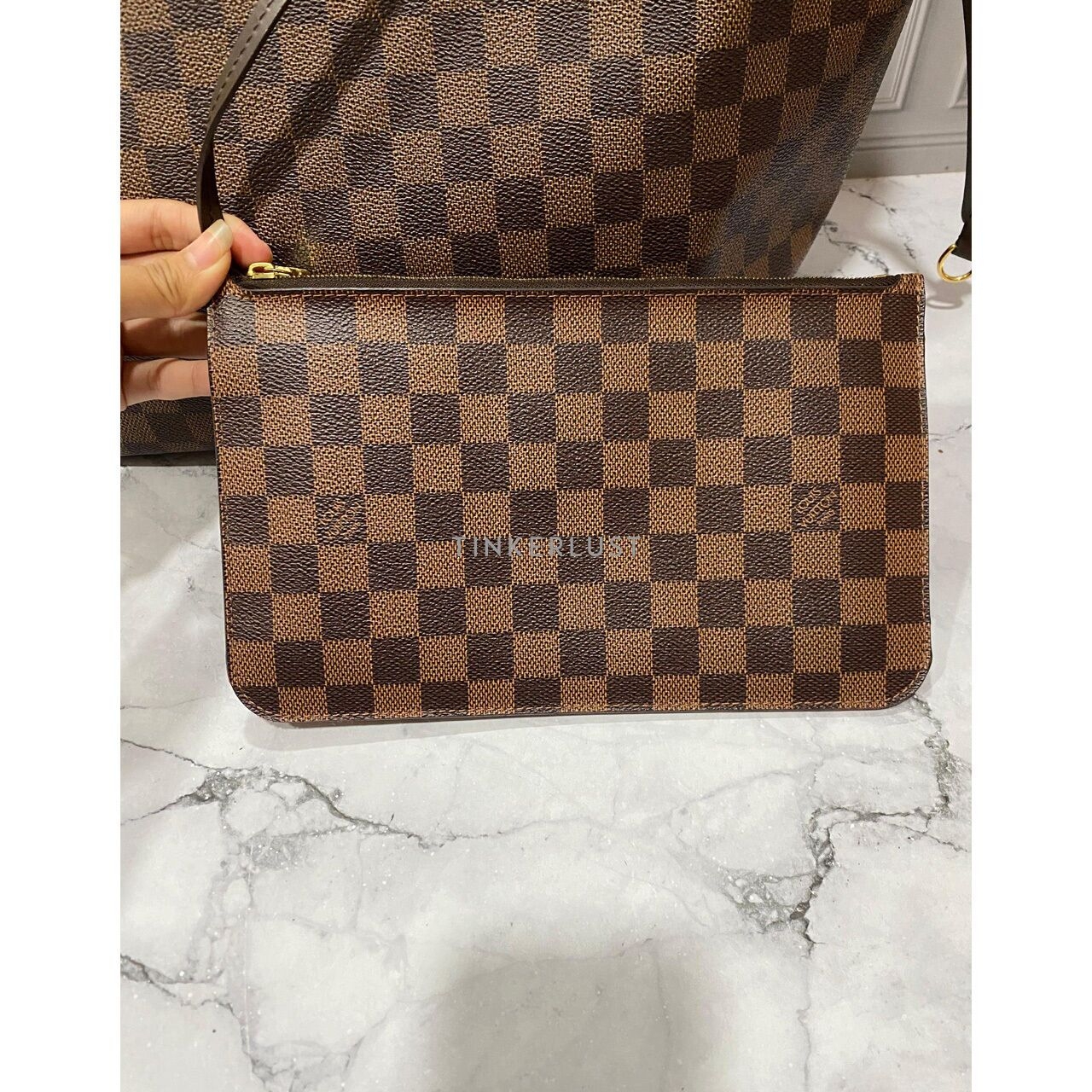 Louis Vuitton Neverfull Damier MM GHW 2015 Tote Bag