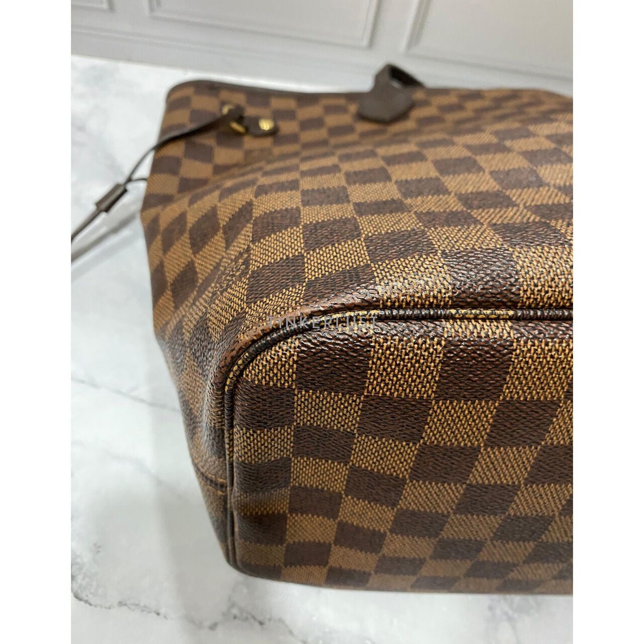 Louis Vuitton Neverfull Damier MM GHW 2015 Tote Bag