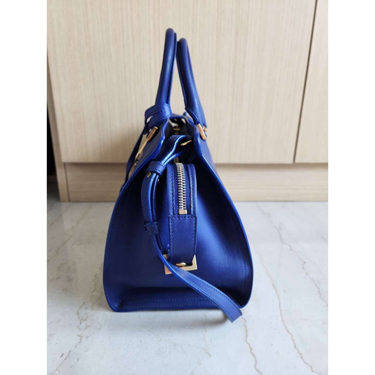 Yves Saint Laurent Cabas Y Blue Handbag