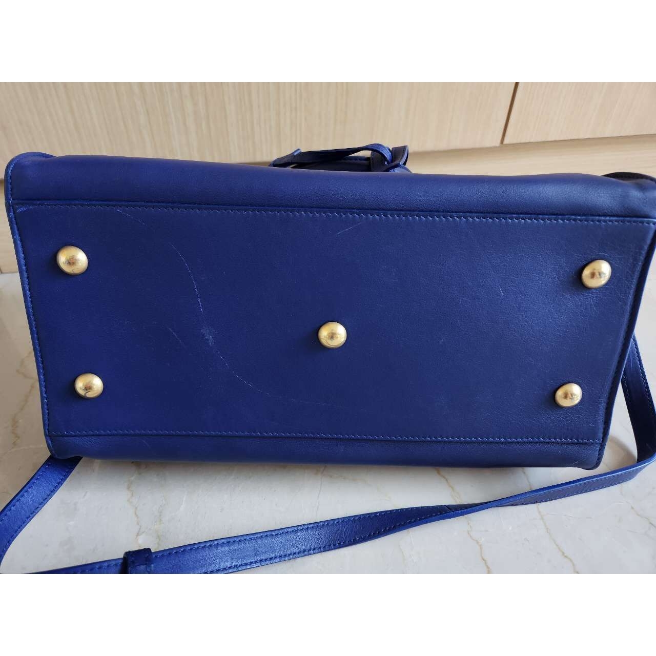 Yves Saint Laurent Cabas Y Blue Handbag