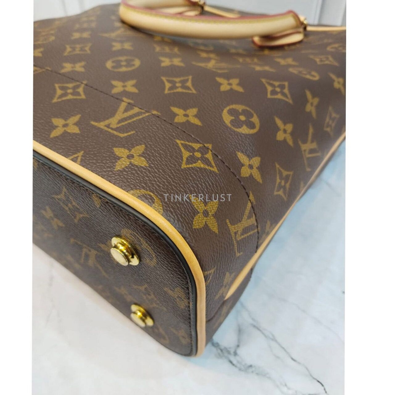 Louis Vuitton Carry All MM Monogram 2017 Canvas Satchel