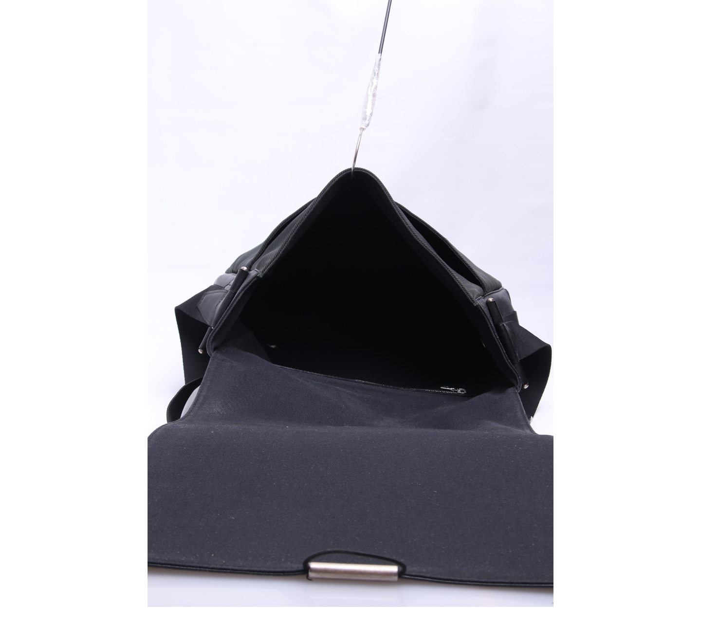 Louis Vuitton Black Taiga MM Sling Bag
