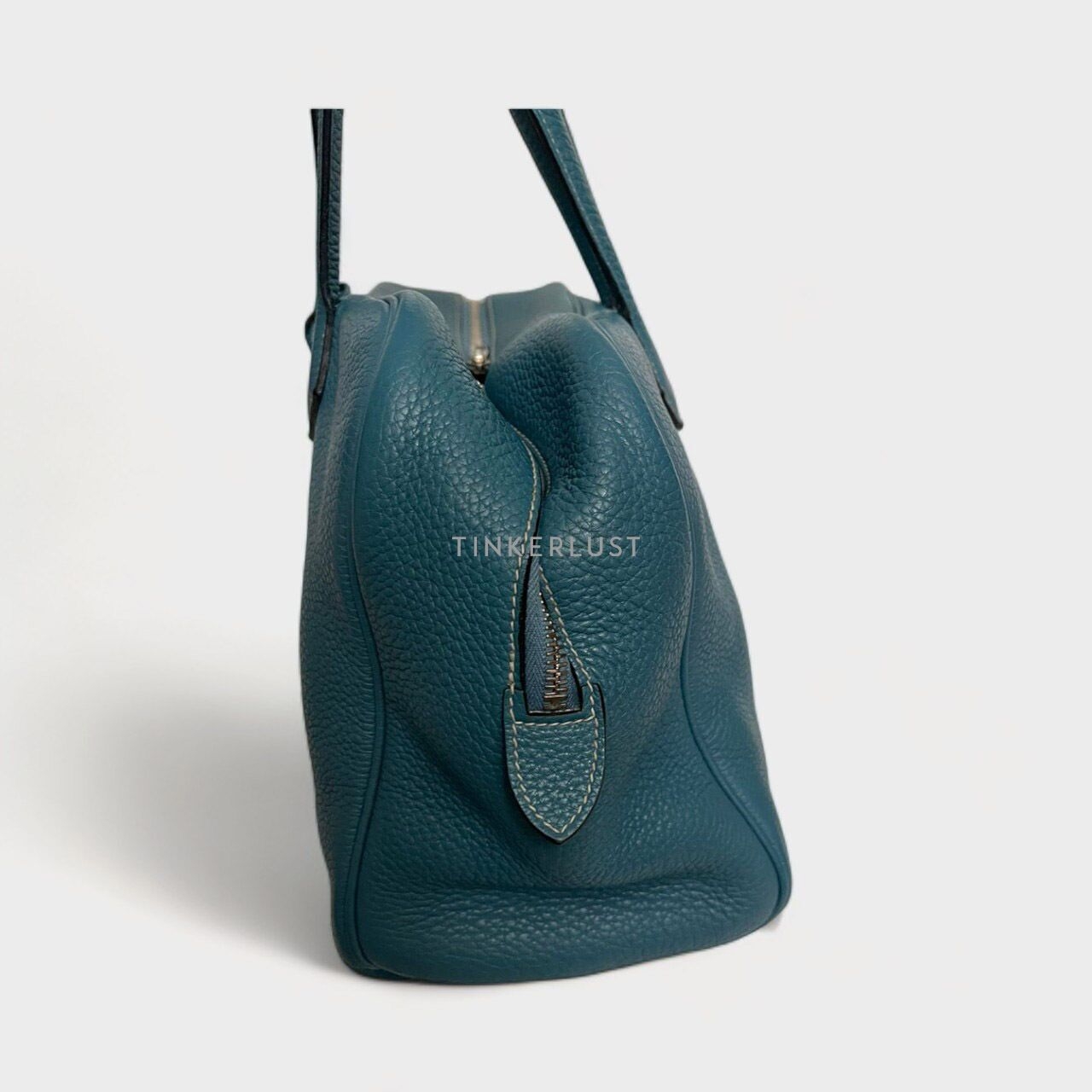 Hermes Victoria Blue Izmir Clemence #P Square 2012 Shoulder Bag