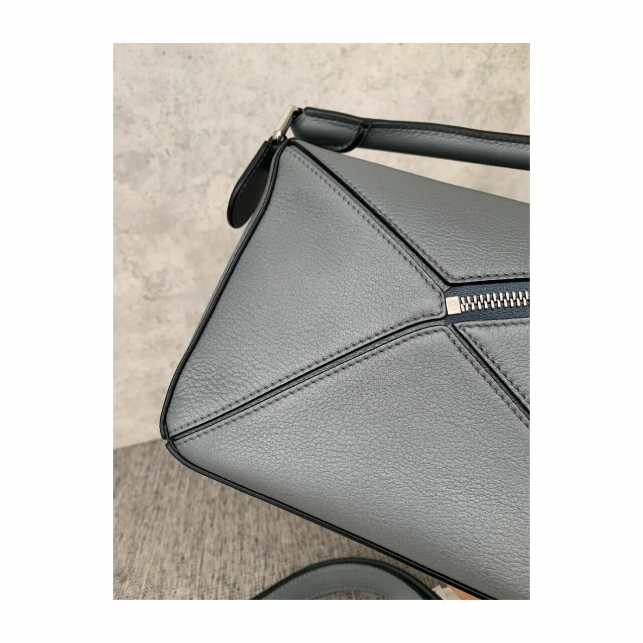 Loewe Puzzle Bag Small Grey Grained SHW 2019 Satchel