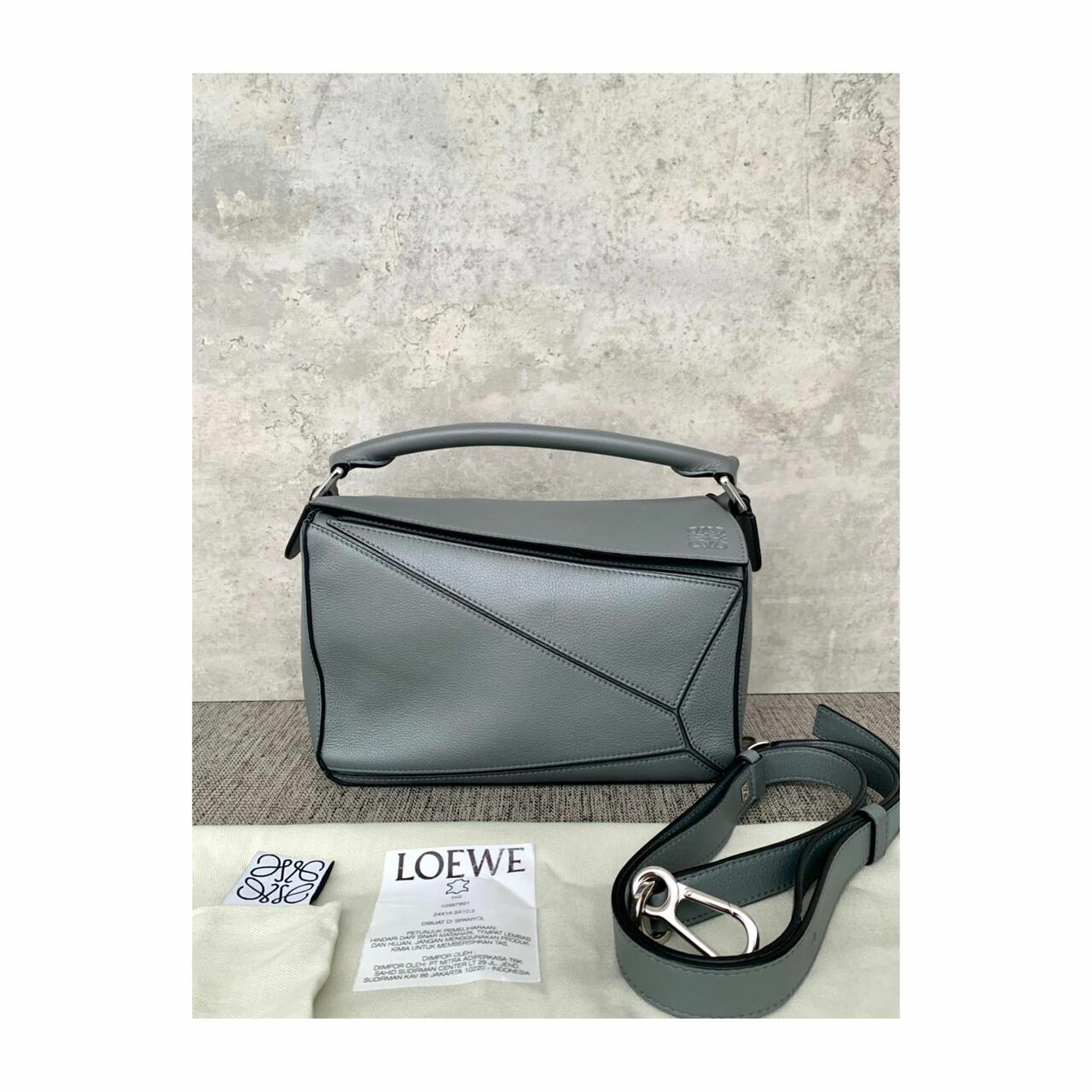 Loewe Puzzle Bag Small Grey Grained SHW 2019 Satchel