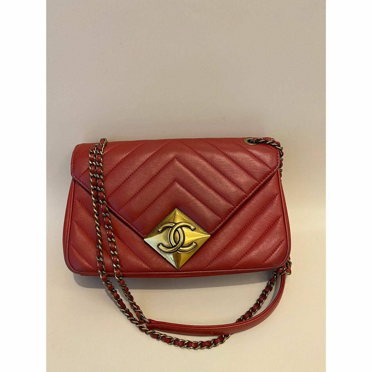 Chanel Red Chevron Lambskin #21 Shoulder Bag