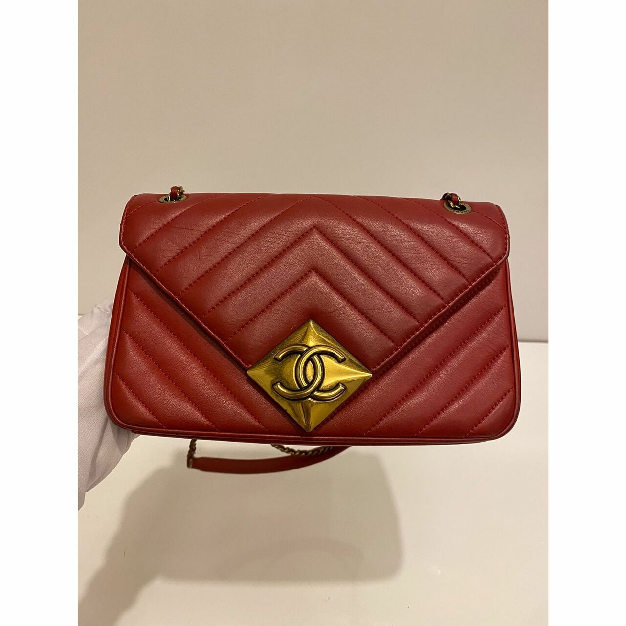 Chanel Red Chevron Lambskin #21 Shoulder Bag