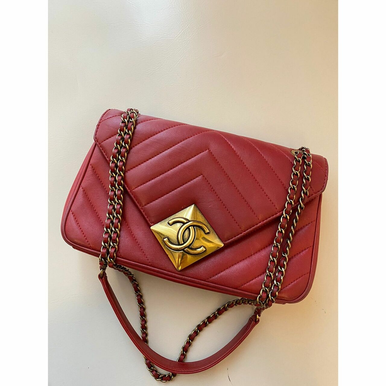 Chanel Red Chevron Lambskin #21 Shoulder Bag