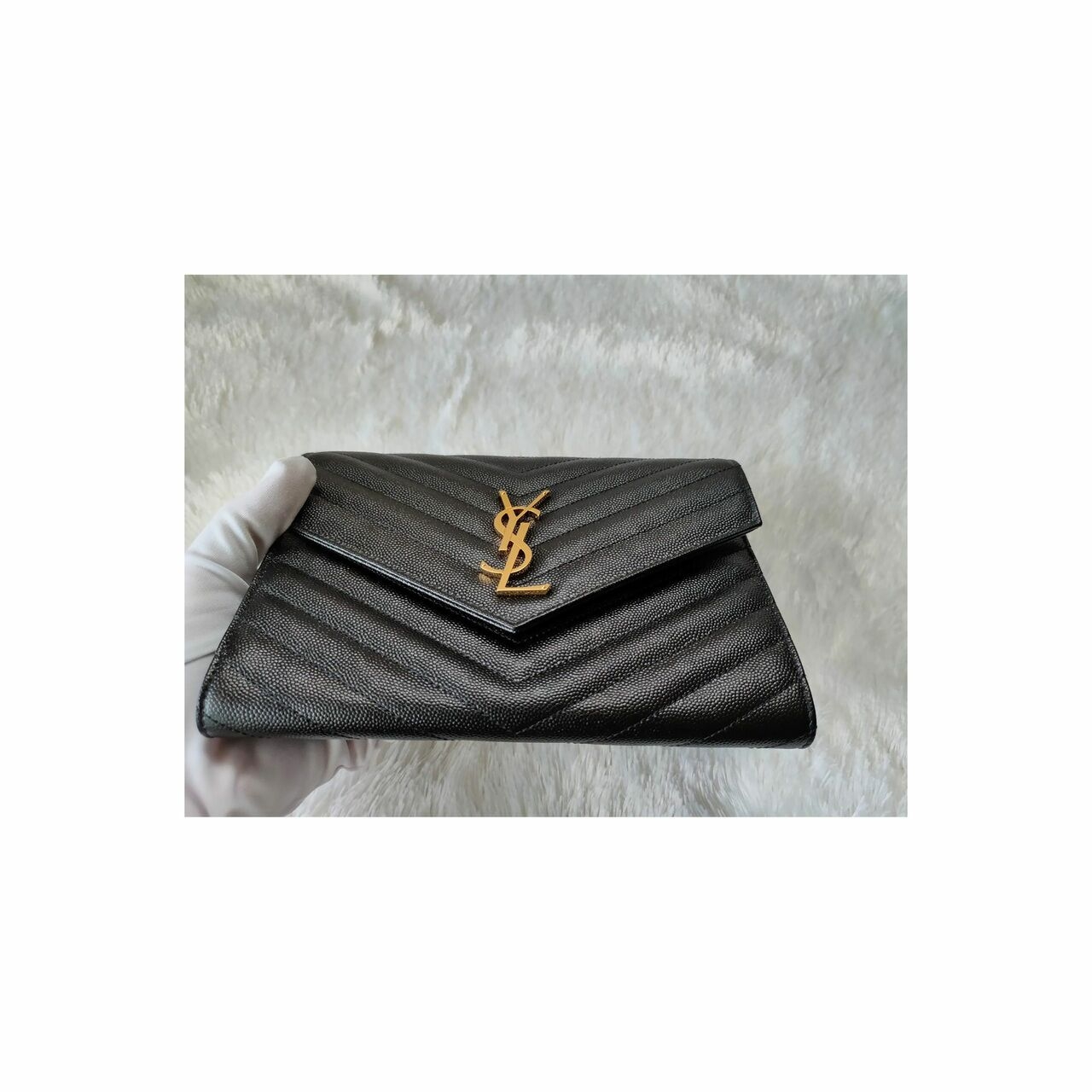 Saint Laurent Monogramme Clutch with Wrislet Strap Black GHW