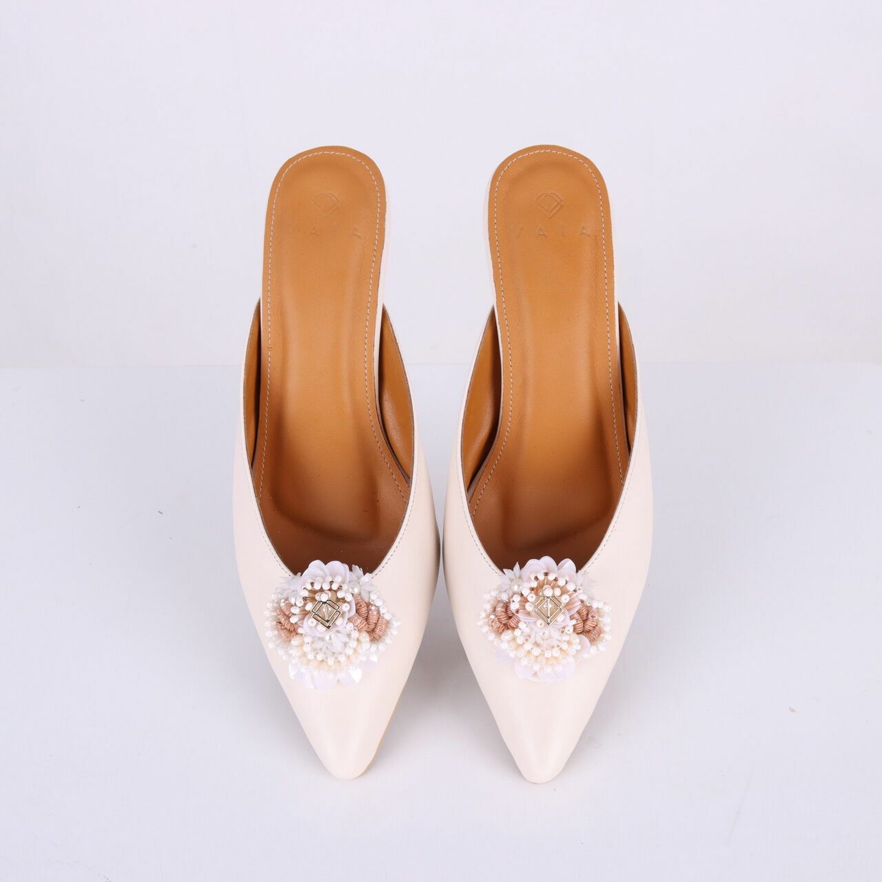 Vaia White Heels