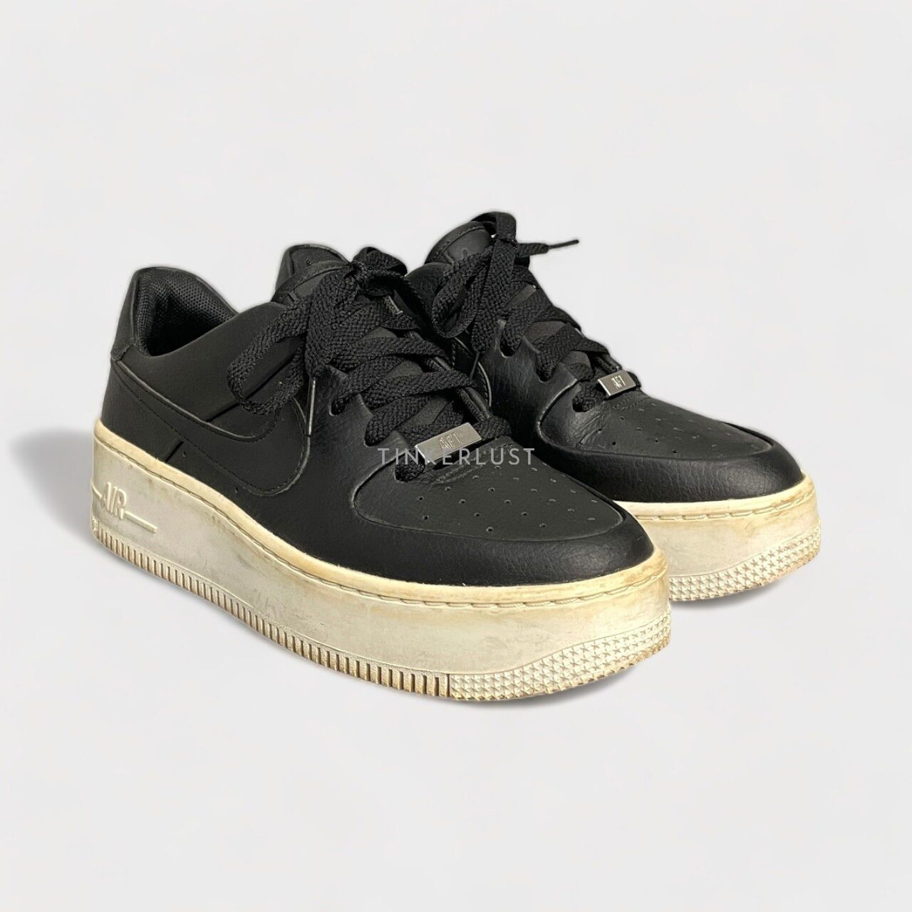 Nike Air Force 1 Sage Low Black Sneakers