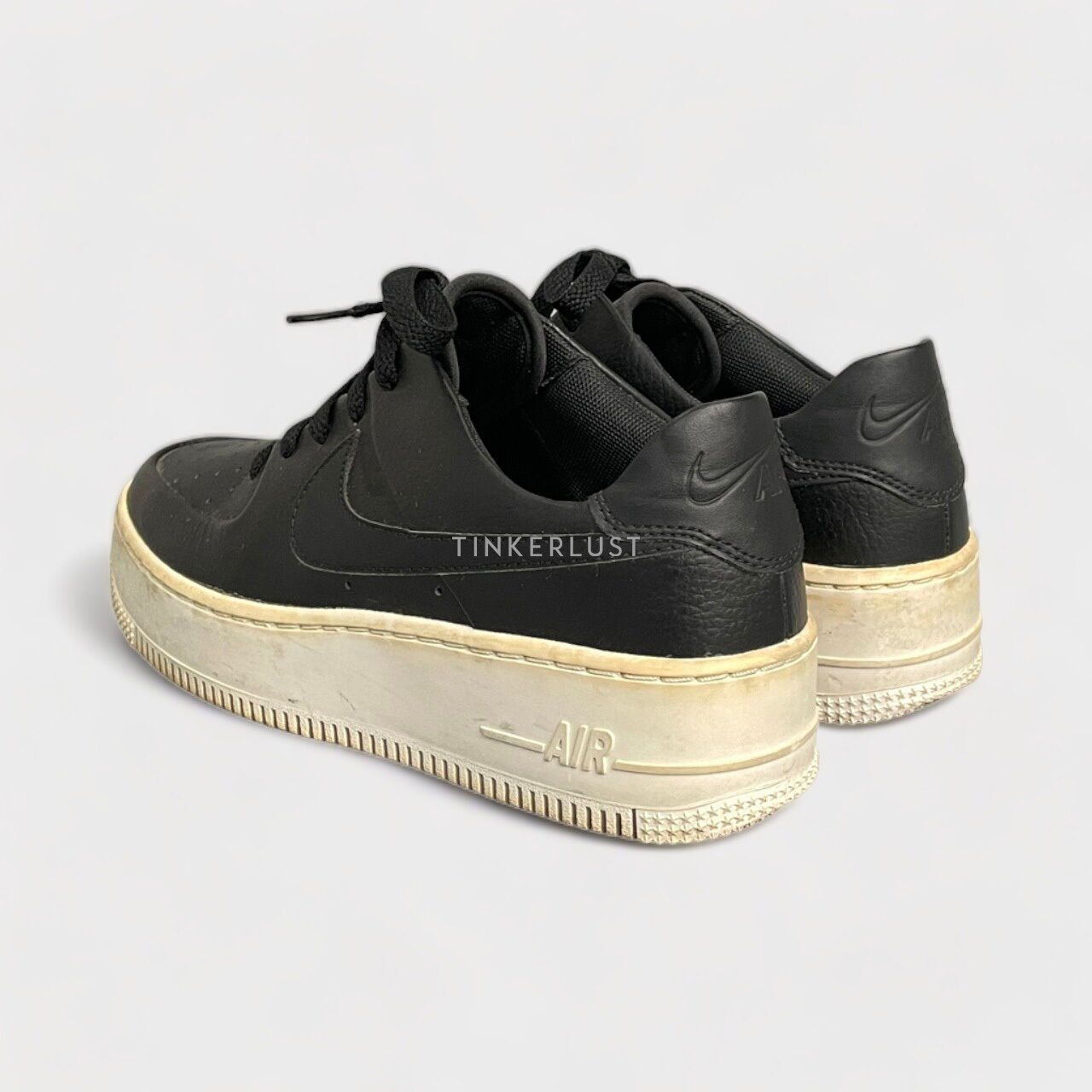 Nike Air Force 1 Sage Low Black Sneakers