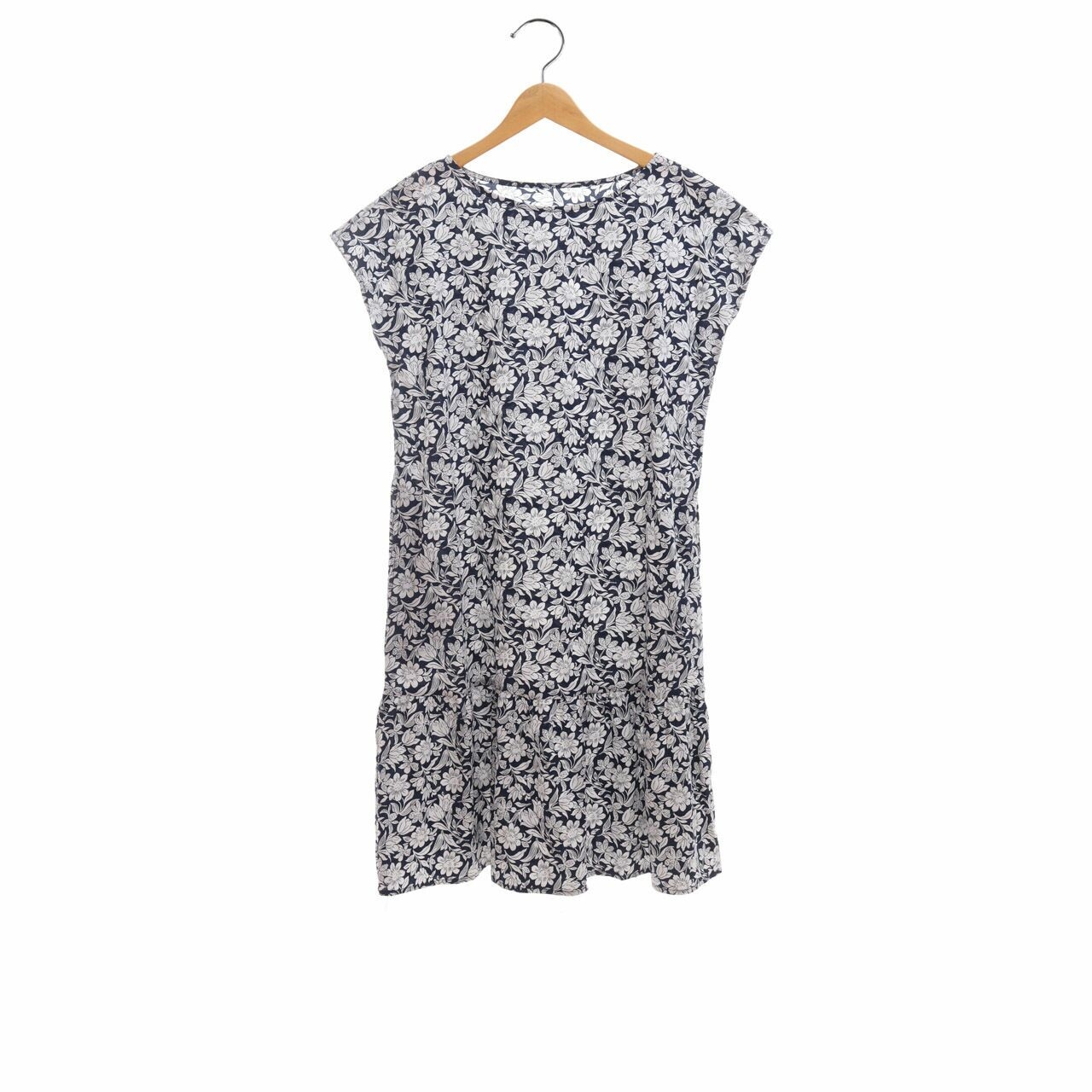 UNIQLO Blue & White Floral Midi Dress