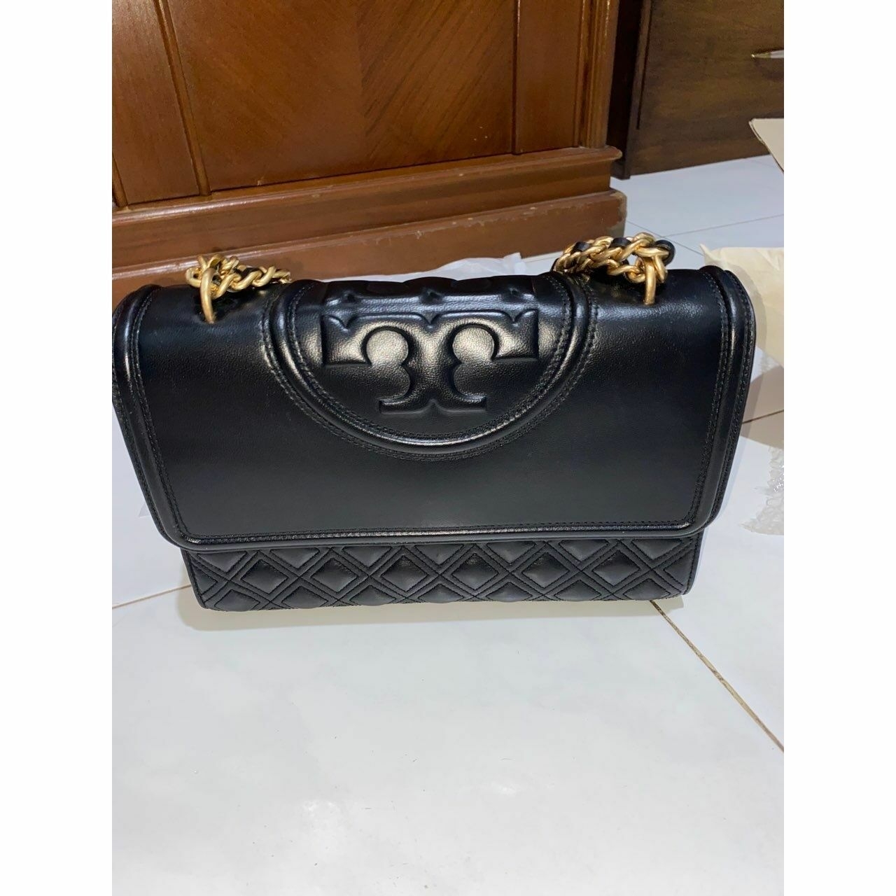 Tory Burch Fleming Medium Black Ghw Shoulder Bag