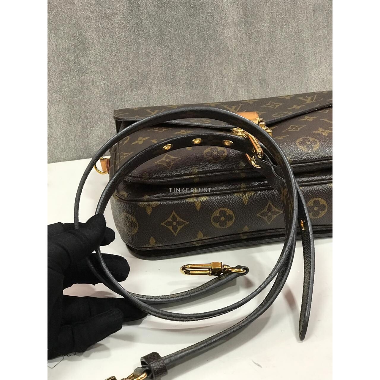 Louis Vuitton Metis Pochette Monogram 2016 Satchel