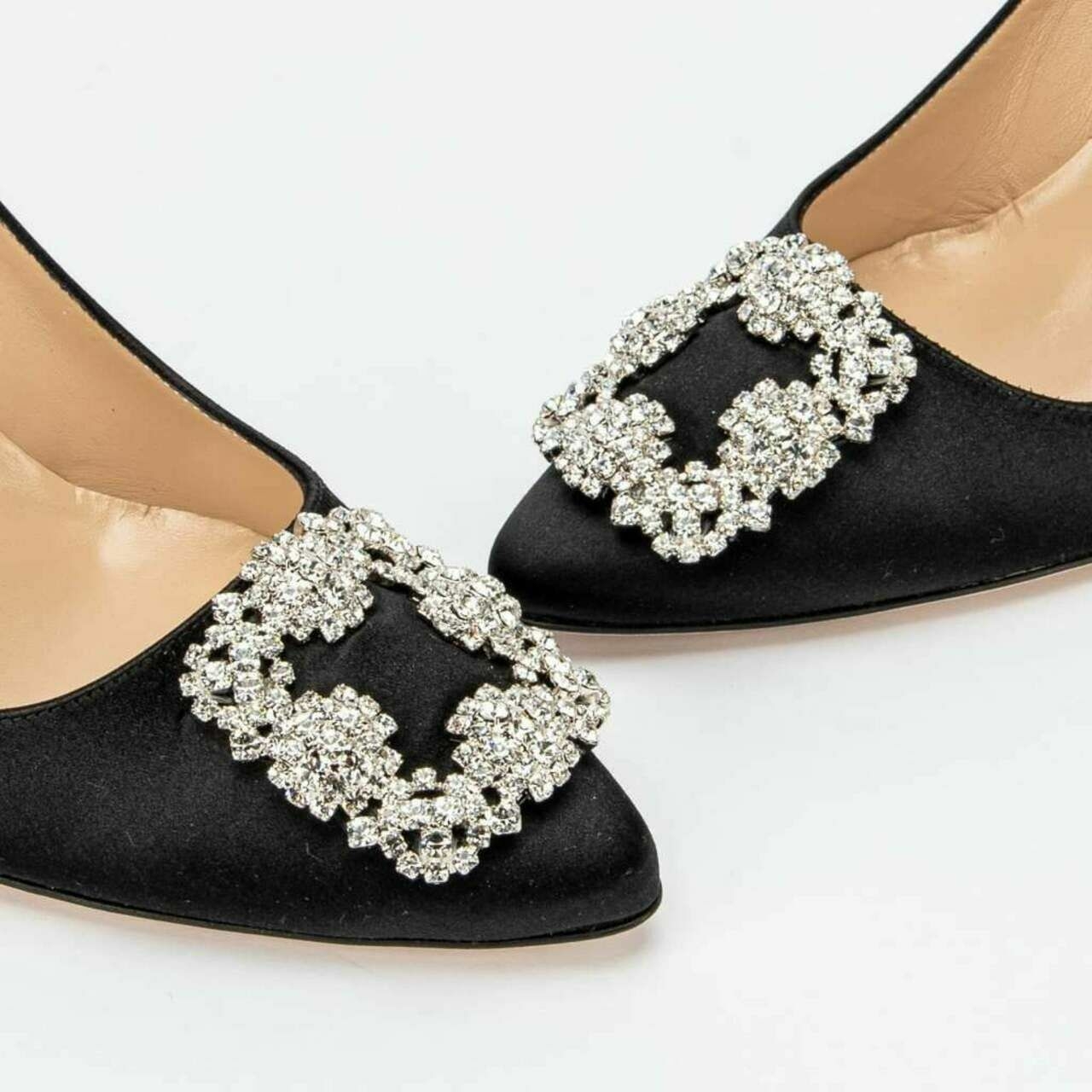 Manolo Blahnik Hangisi 90 Satin Pumps With CLC Crystal Buckle Black