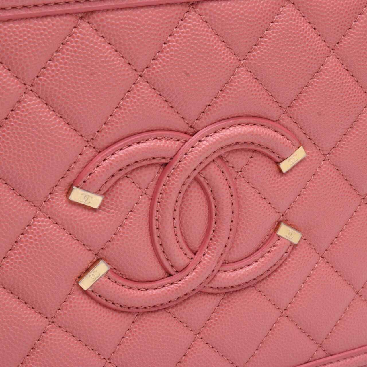 CHANEL Caviar Quilted Medium CC Filigree Vanity Case Peach #28