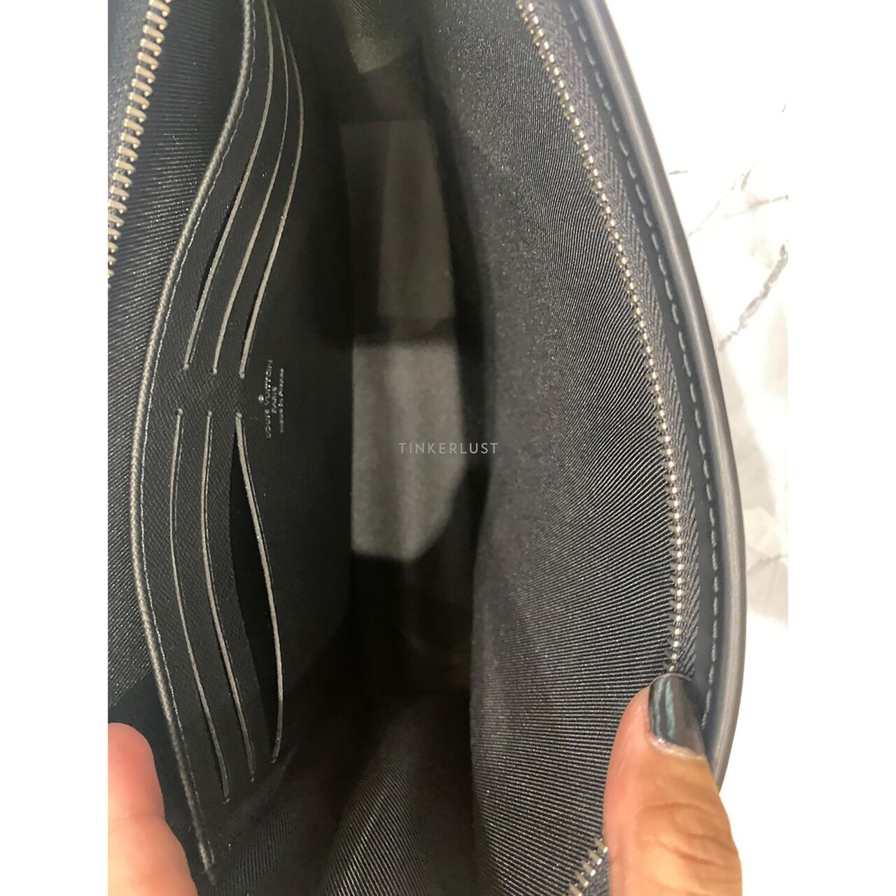 Louis Vuitton Voyage MM 2023 Pouch