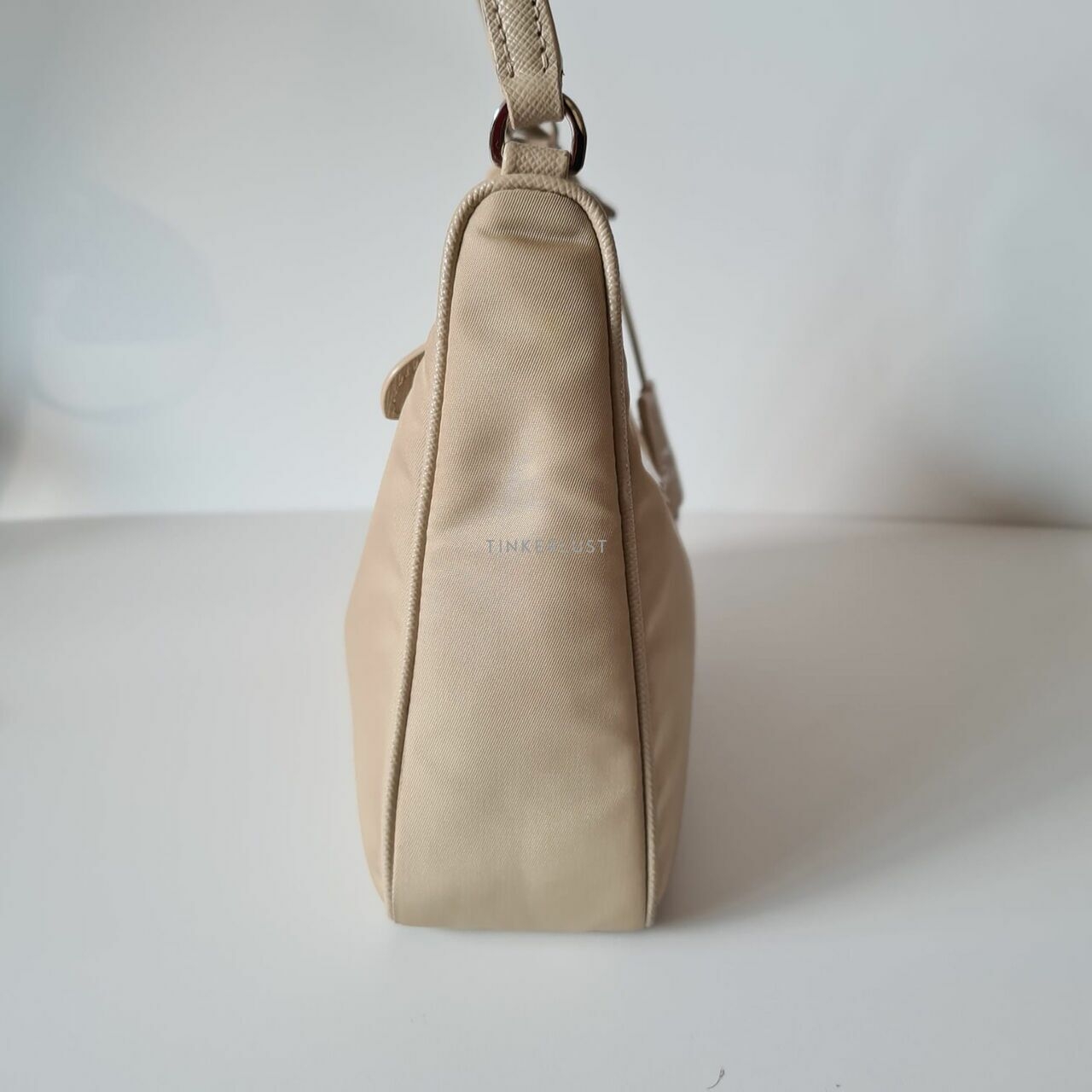 Prada Re-Edition Hobo Bag Beige Handle Leather 2022 Handbag