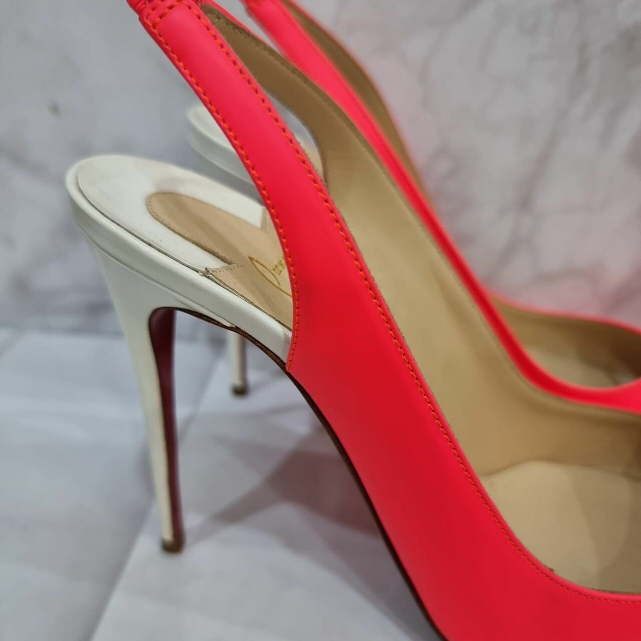 Christian Louboutin Chaussures Femme Pink & White Heels