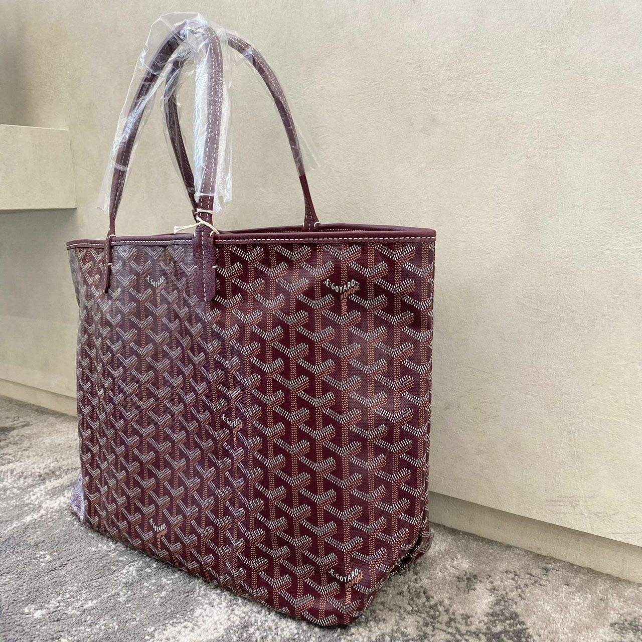 Goyard St. Louis PM Bordeaux 2022 Tote Bag