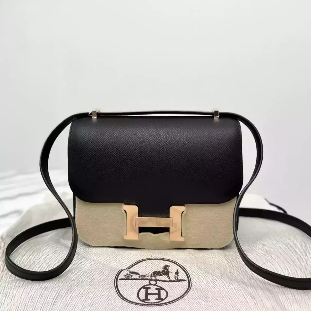 Hermes C18 Black Epsom Rghw Z