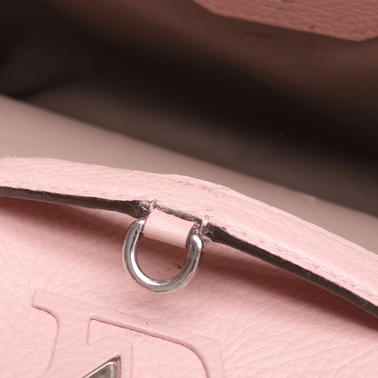 Louis Vuitton Magnolia Pink Capucines MM Hand Bag