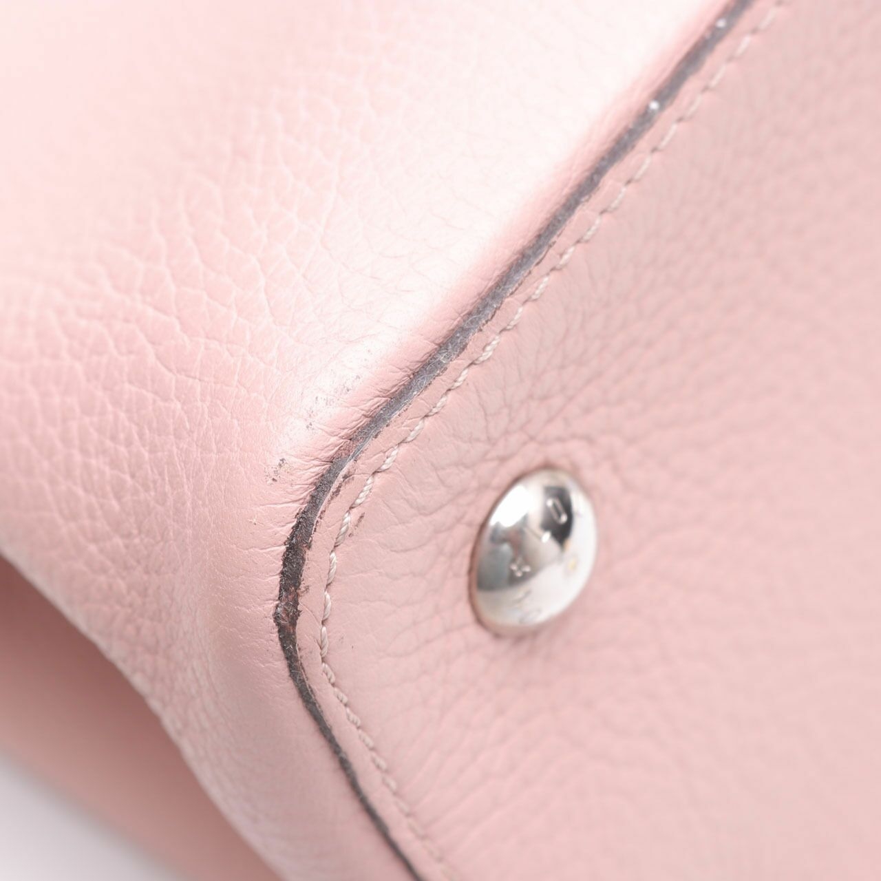 Louis Vuitton Magnolia Pink Capucines MM Hand Bag