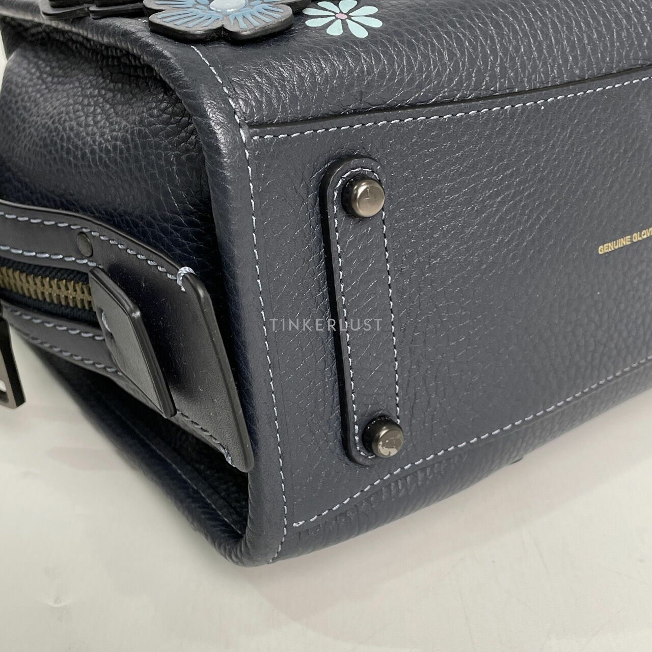 Coach 58840 Midnight Navy Rogue 25 With Tea Rose