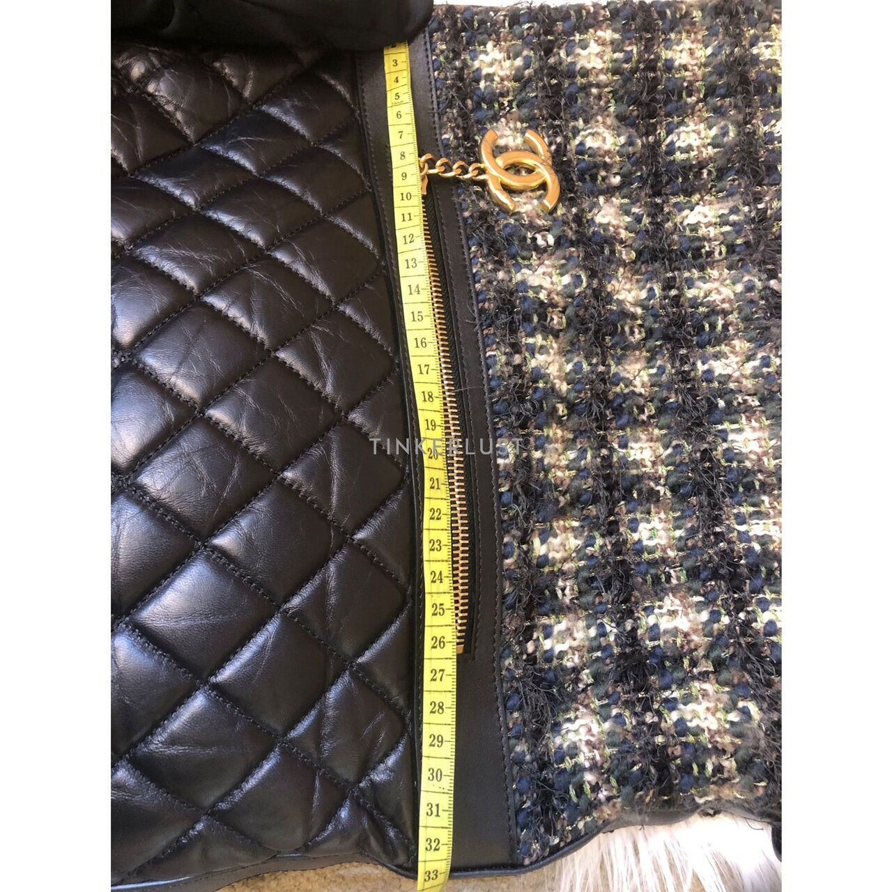 Chanel Casual Style Hobo Tweed/Calfskin #26 GHW Shoulder Bag