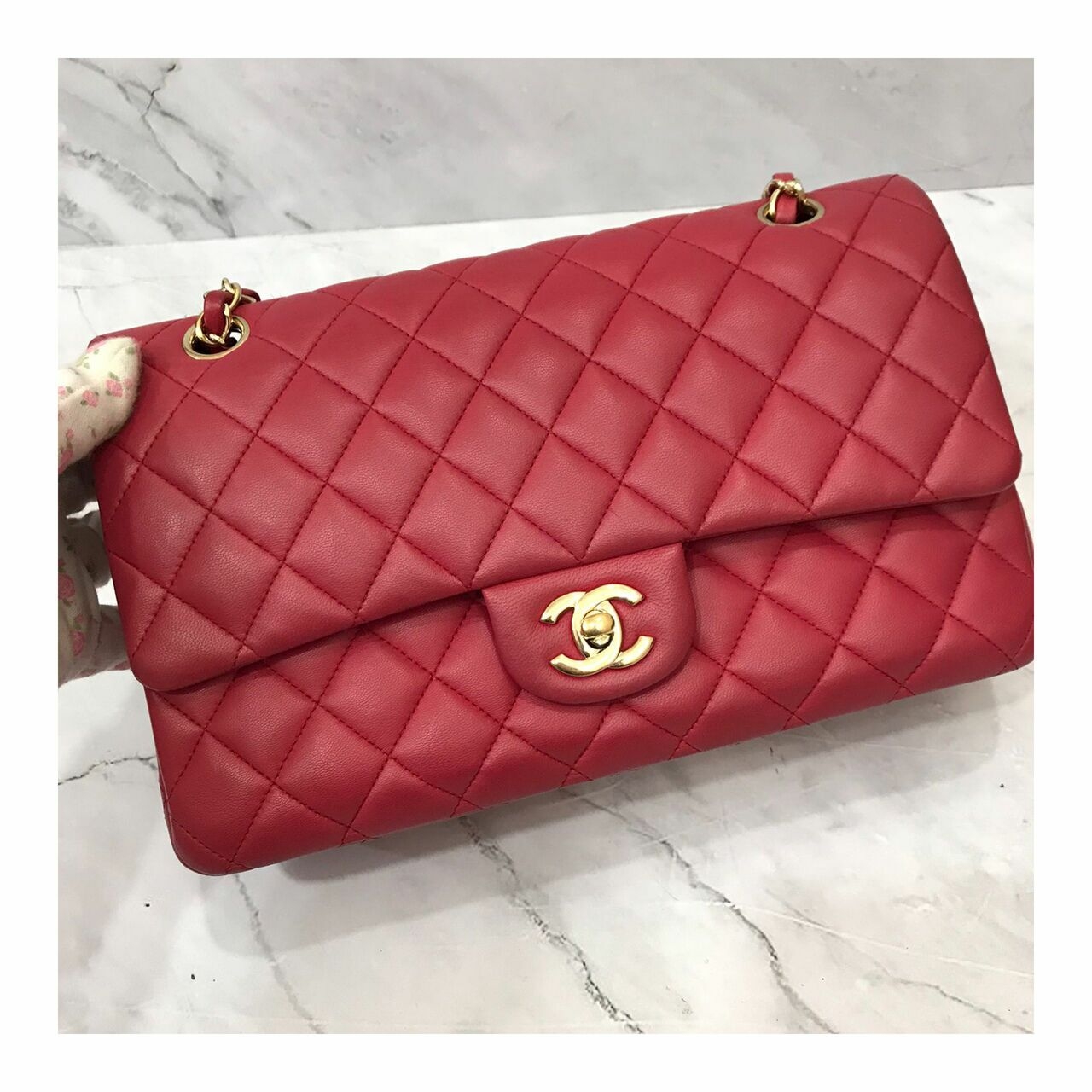 Chanel medium Lambskin Fuschia GHW #22 Shoulder Bag