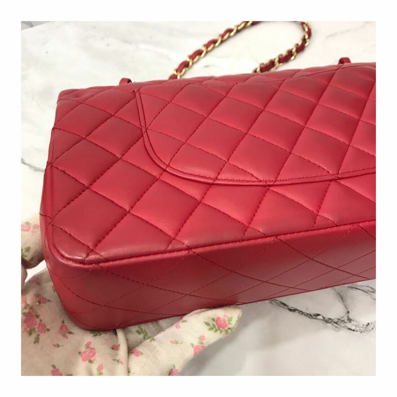 Chanel medium Lambskin Fuschia GHW #22 Shoulder Bag