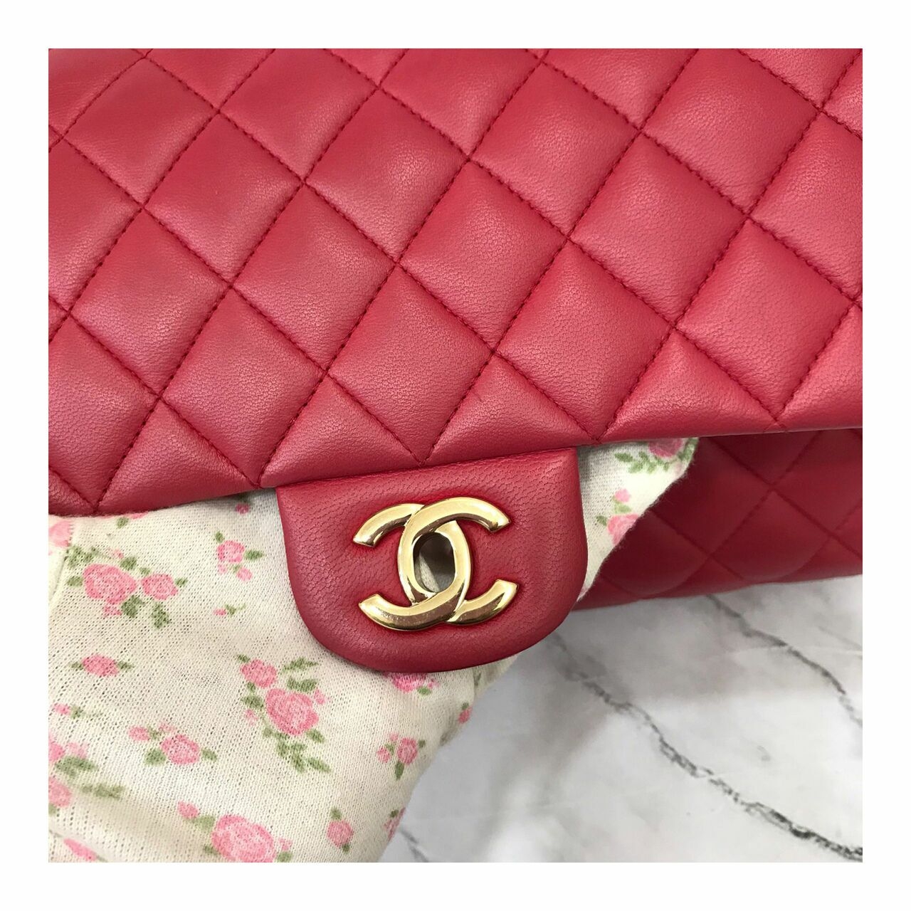 Chanel medium Lambskin Fuschia GHW #22 Shoulder Bag