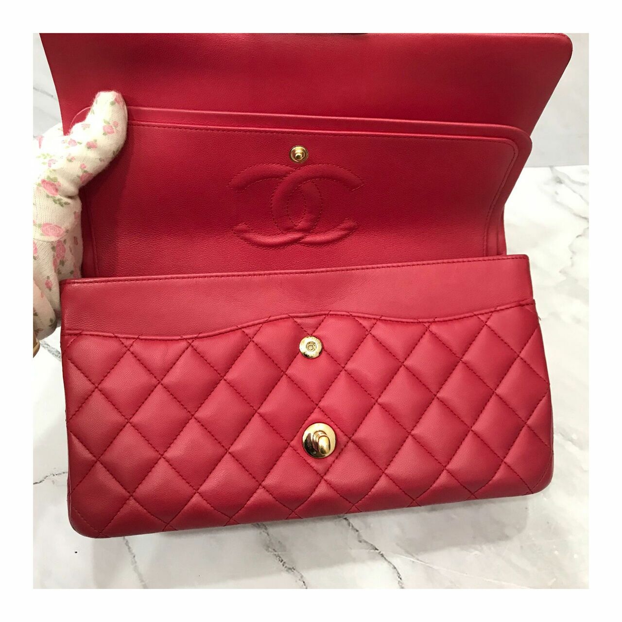 Chanel medium Lambskin Fuschia GHW #22 Shoulder Bag