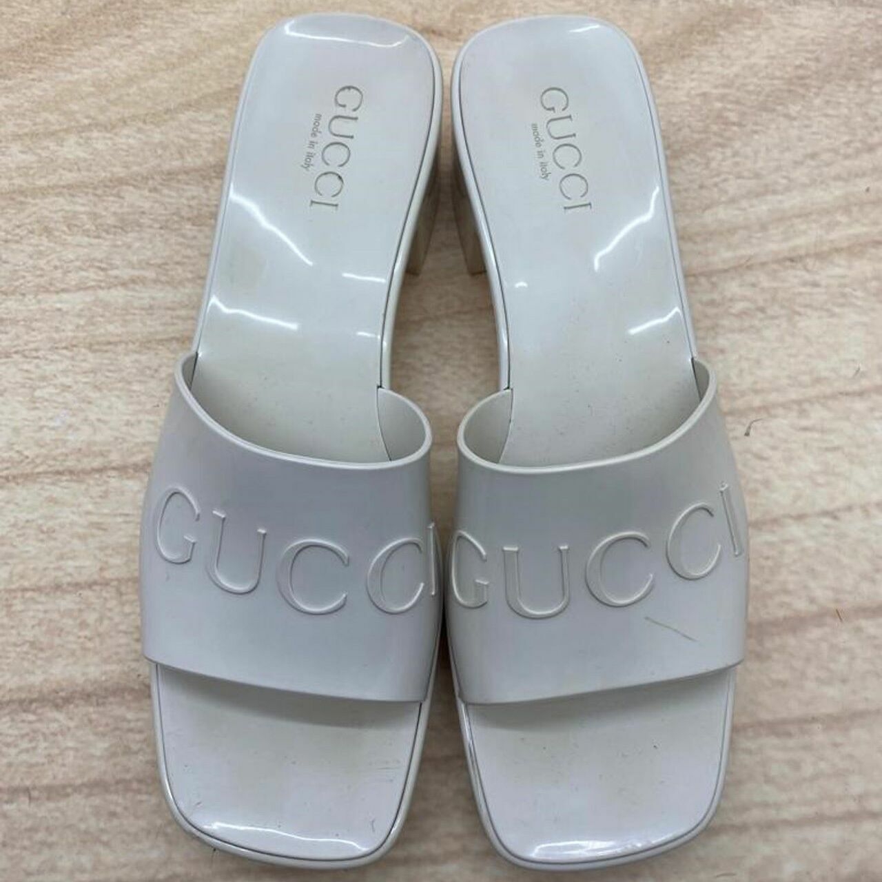 Gucci Slide Sandals in White Rubber 